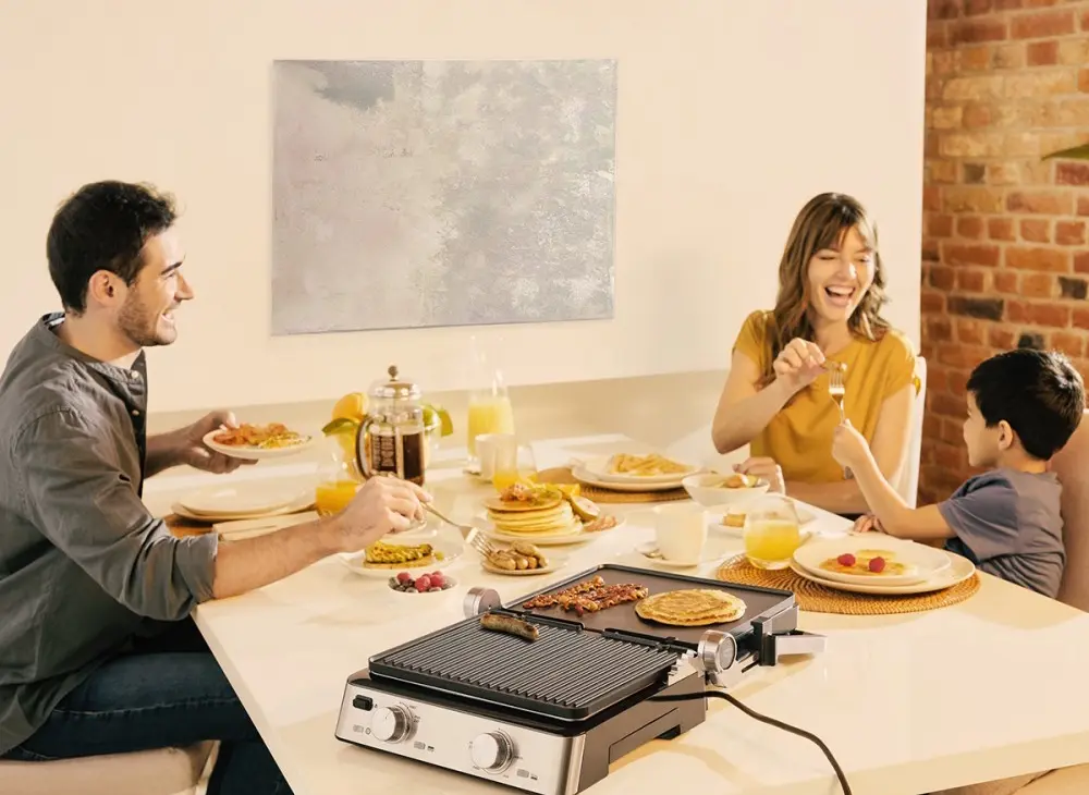 Электрогриль Braun CG7020 (Silver/Black)