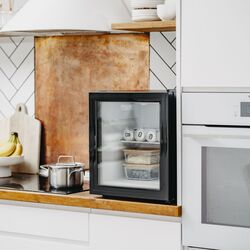 Frigider minibar Adler AD 8088 (Black) Thumb