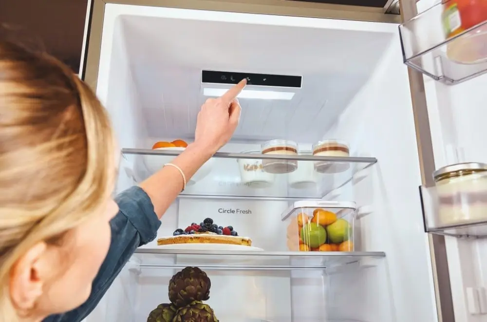 Frigider Candy CNCQ2T618EW (White)