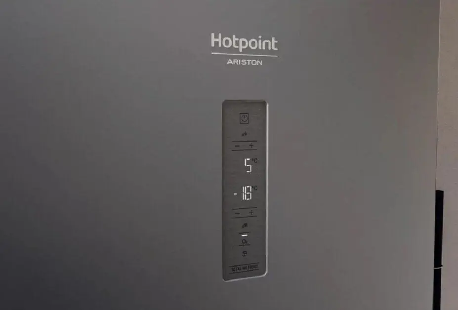 Frigider Hotpoint-Ariston HAFC8 TT33SK (Black Silver) - 4