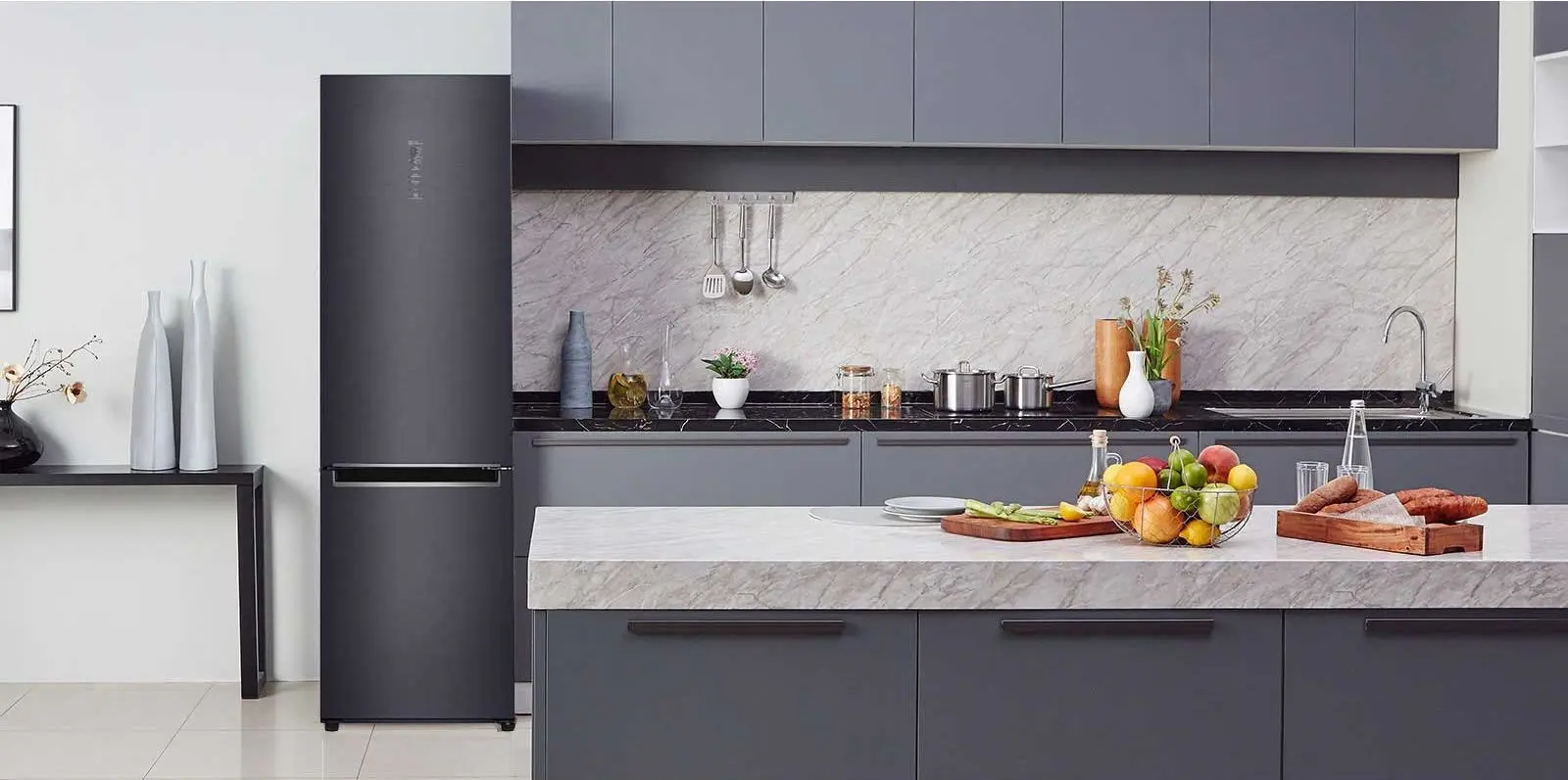 Frigider LG GBB72MCVGN (Matte Black) - 2