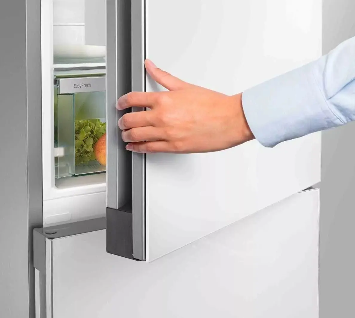 Frigider Liebherr CNgwd 5723 Plus (White/Silver)