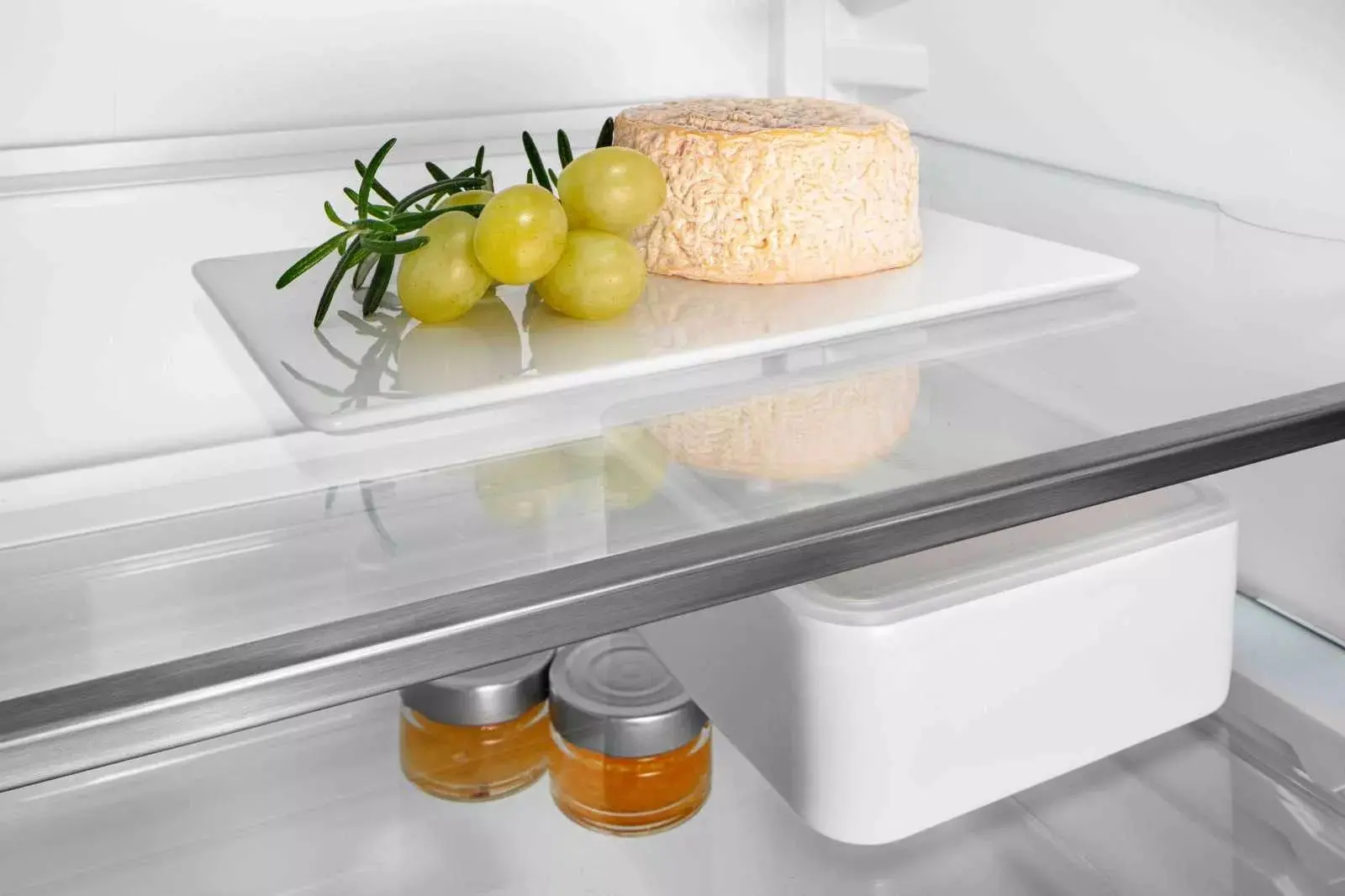 Frigider Liebherr Plus CBNd 5723 (White)