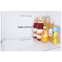 Frigider Samsung RS66A8100B1 (Black) Thumb