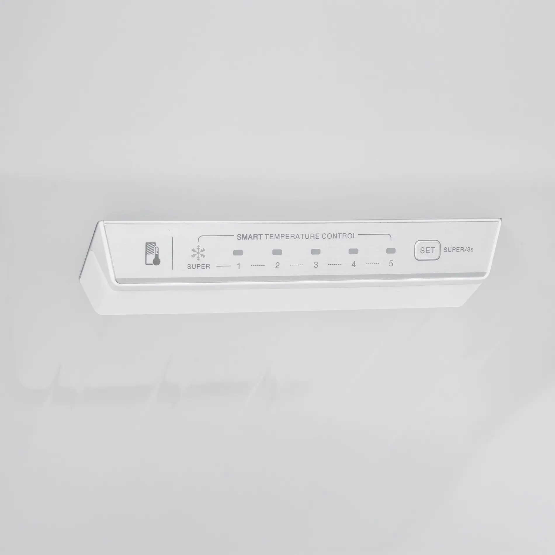 Холодильник Tesla RC3300FHXE (Inox) - 4