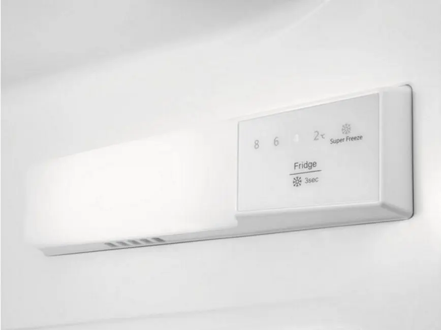 Холодильник Zanussi ZEAN11FW0 (White)