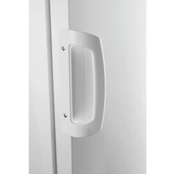 Холодильник Zanussi ZRAN23FW (White) Thumb