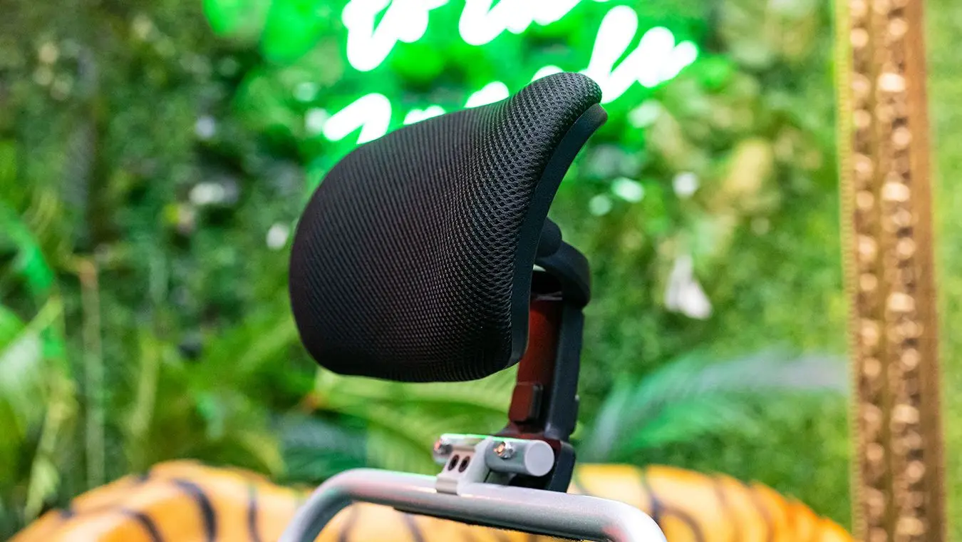 Электрическая инвалидная коляска Airwheel H3TS+ (Black) - 4