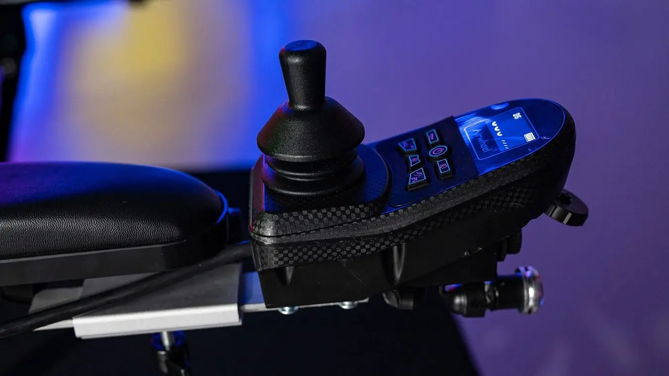 Электрическая инвалидная коляска Airwheel H3TS+ (Black) - 6