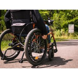 Scaun cu rotile electric Medilife Flex D130AL (Black/Gold) Thumb