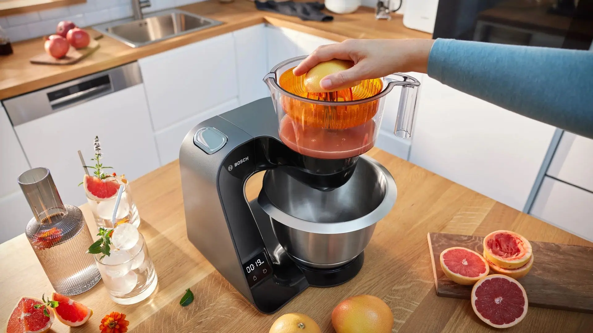 Robot de bucatarie Bosch MUM 5 MUM5XC66 (Black/Silver)