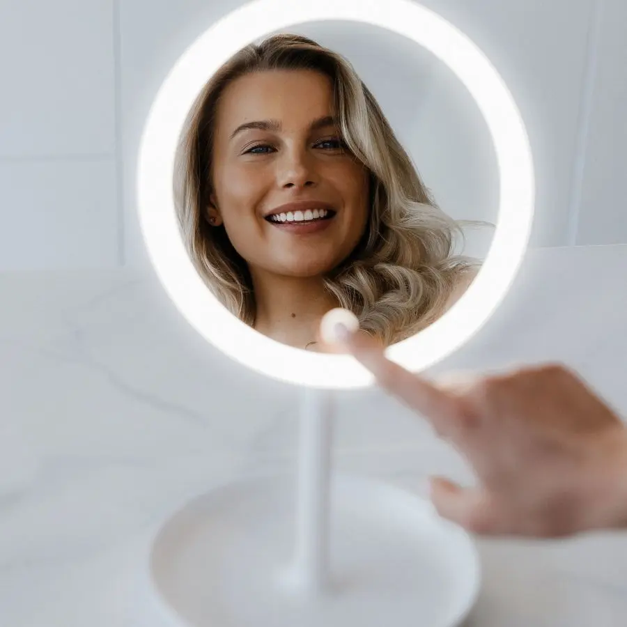 Oglindă cosmetică cu iluminare Beurer BS45 (White)
