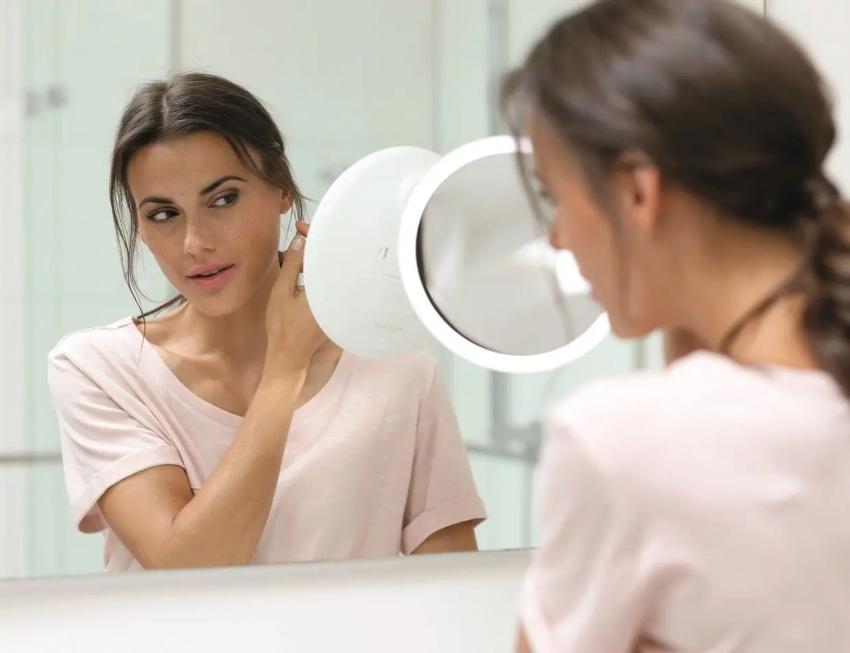 Oglinda cosmetica cu iluminare Medisana CM 850 (White)