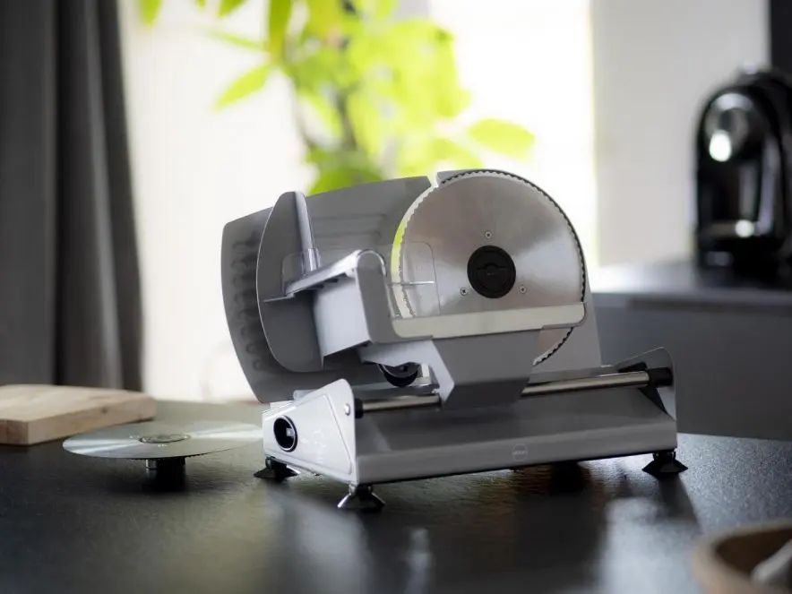 Ломтерезка Eldom Snip KR400 (Silver)