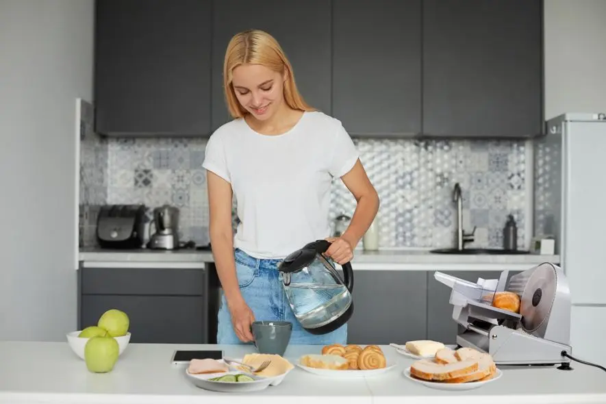 Ломтерезка Eldom Snip KR400 (Silver)