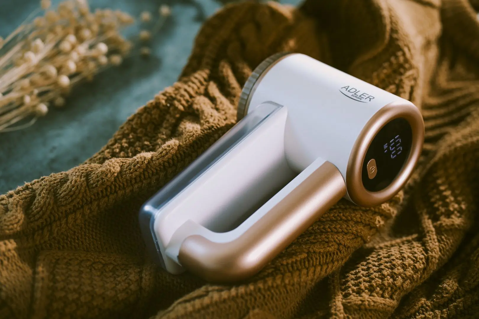 Машинка для стрижки катышков Adler AD 9617 (White/Gold)