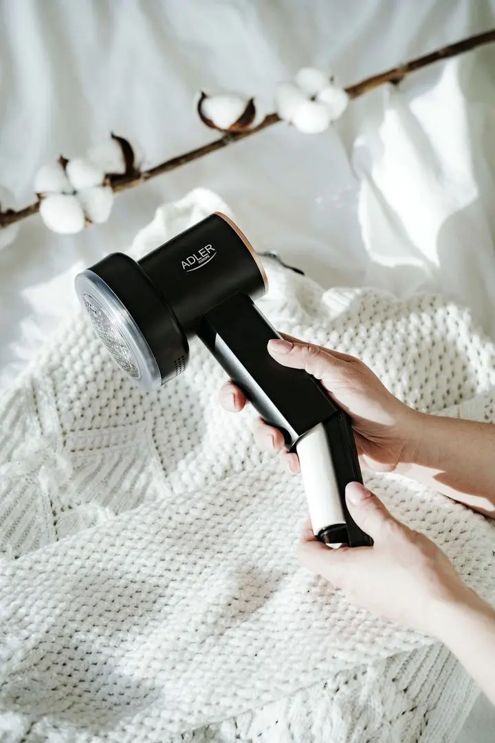 Aparat de curatat scame Adler AD 9619 (Black)