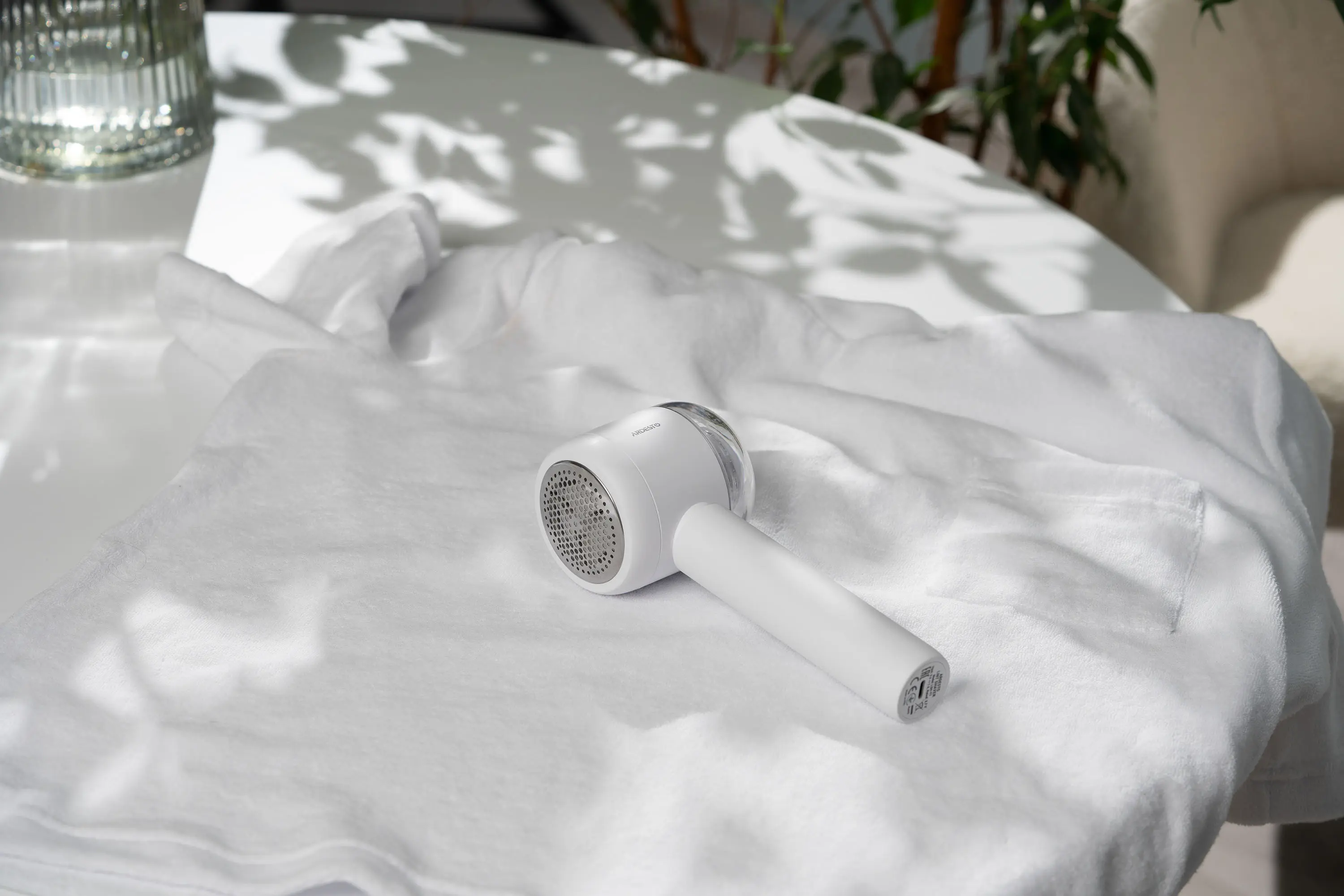 Aparat de curatat scame Ardesto LSH-Y1 (White)