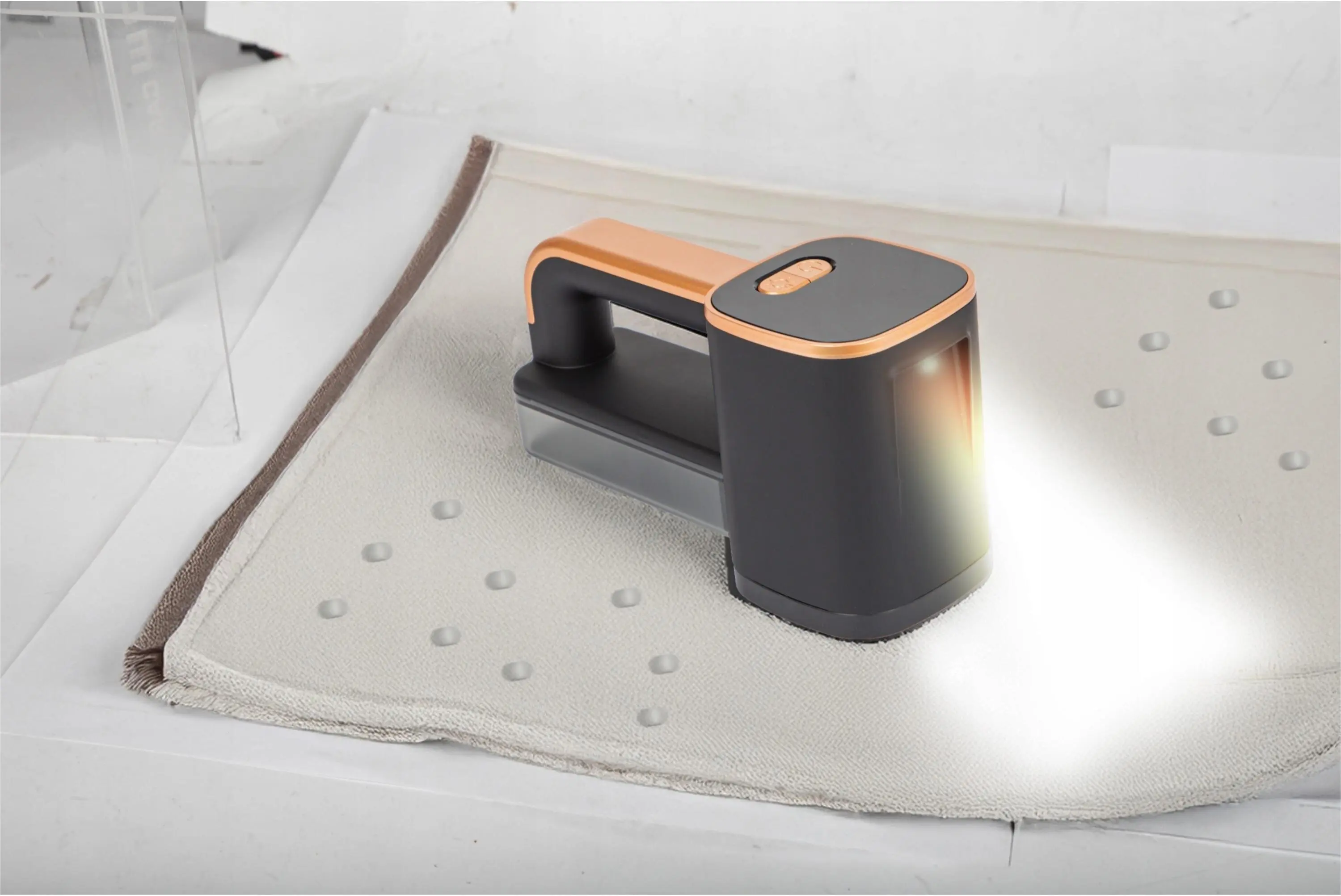 Машинка для стрижки катышков Blow LR-61 (Black/Gold) - 7