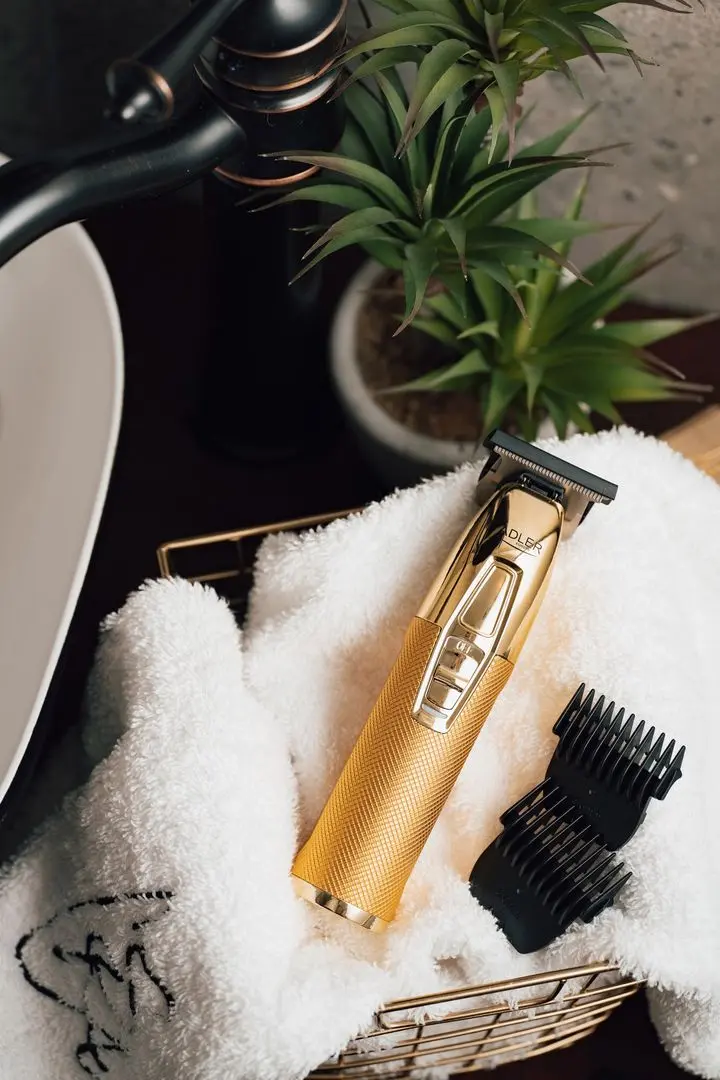 Aparat de tuns Adler AD 2836 (Gold)