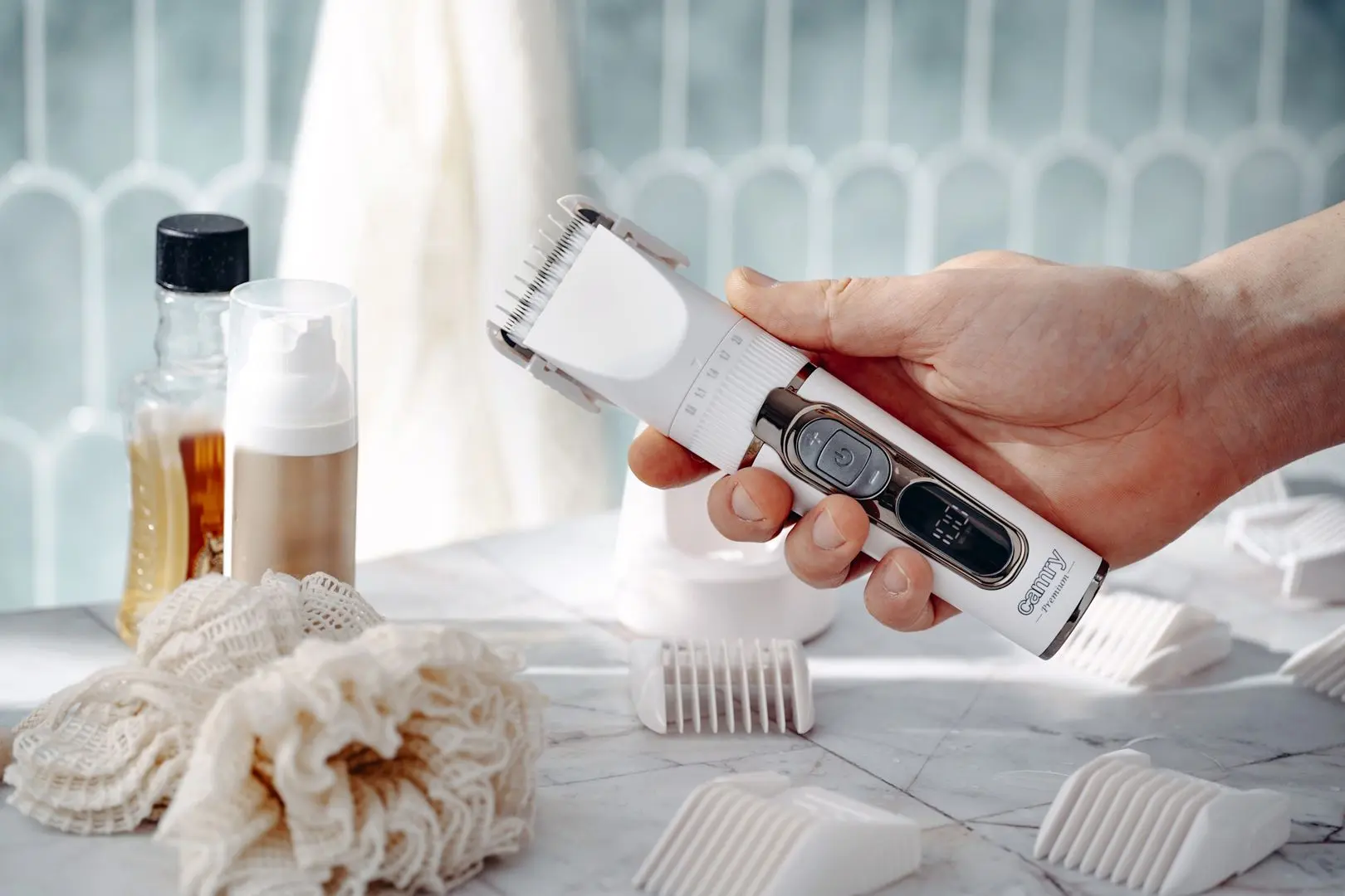 Машинка для стрижки Camry CR 2841 (White)