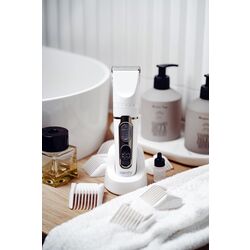 Машинка для стрижки Camry CR 2841 (White) Thumb