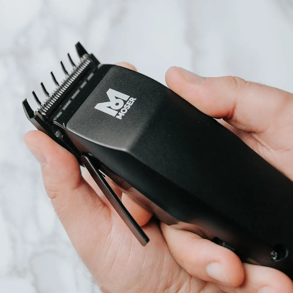 Aparat de tuns Moser 1406-0087 (Black)