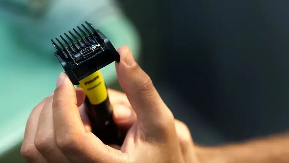 Триммер Philips OneBlade 360 QP4631/65 (Black/Lime Green)