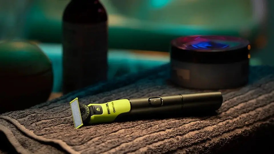 Триммер Philips OneBlade 360 QP4631/65 (Black/Lime Green)