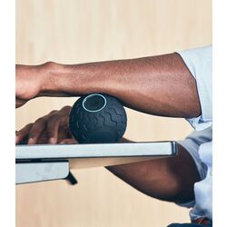 Вибромассажный мяч Theragun Wave Solo (Black) Thumb