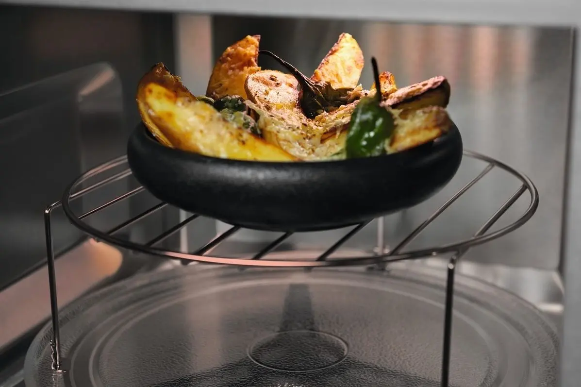 Встраиваемая микроволновая печь Electrolux EMS4253TEX (Silver)