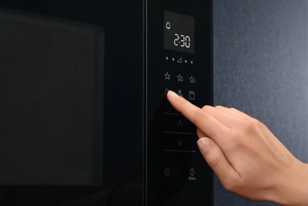 Встраиваемая микроволновая печь Electrolux LMS2203EMK (Black)
