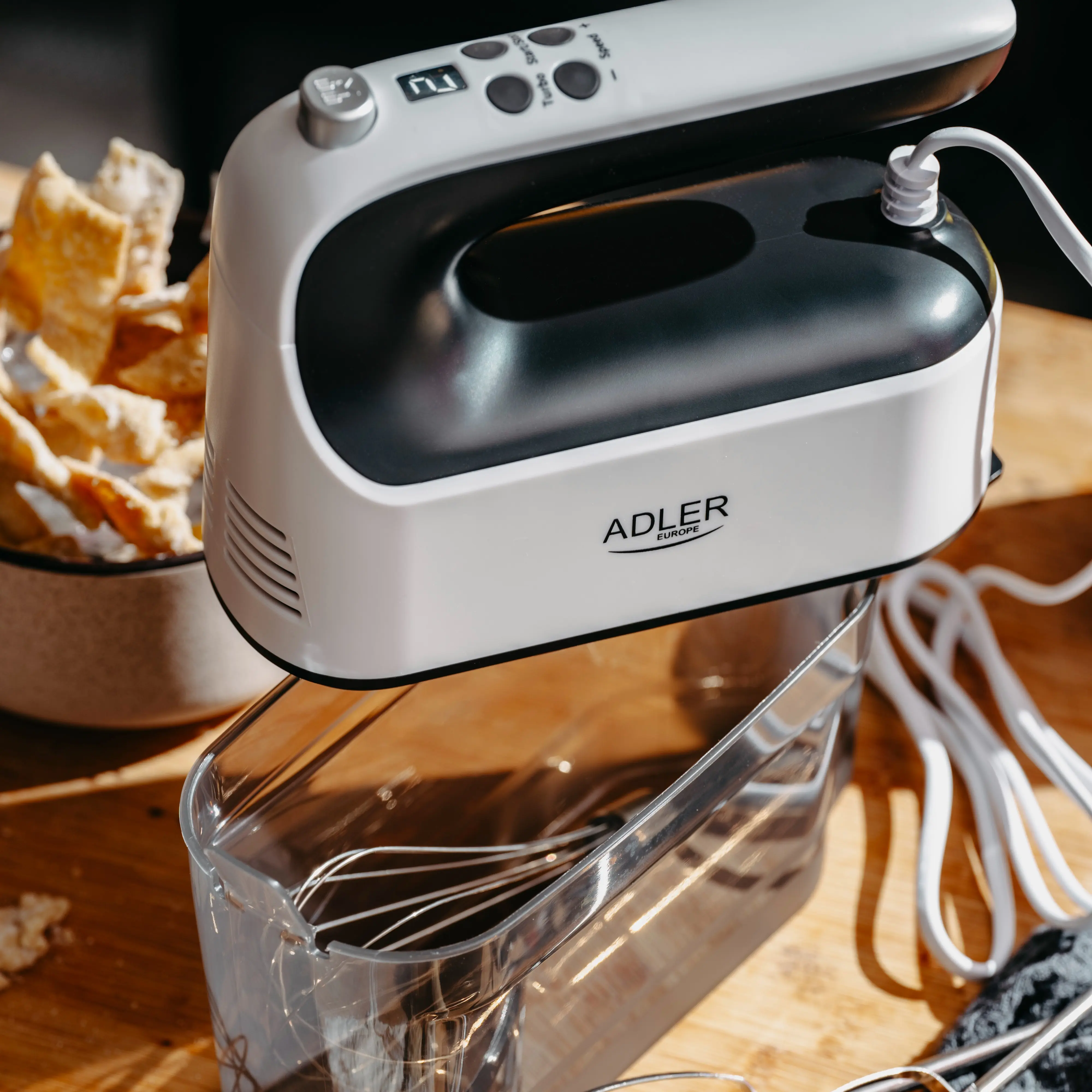 Миксер Adler AD 4229 (White/Black) - 12