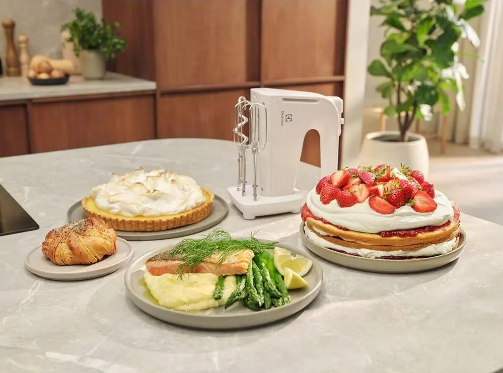 Mixer Electrolux EHM4W (White)