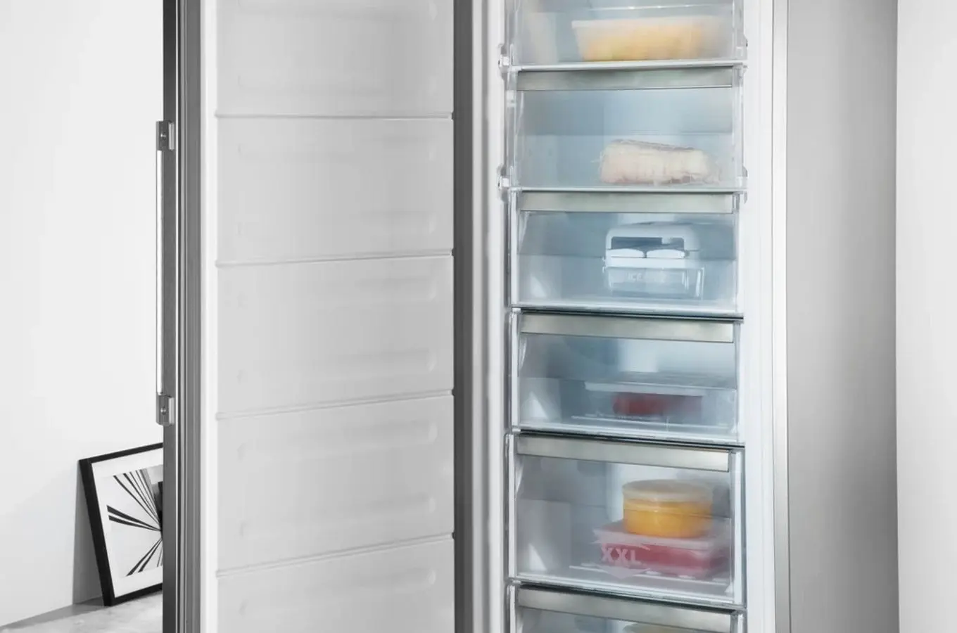 Морозильник-шкаф Whirlpool UW8F2YXBIF2 (Inox)