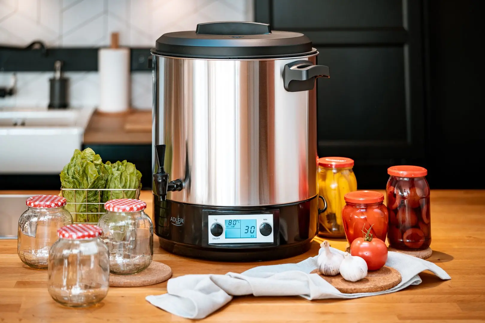 Aparat pentru conservare Adler AD 4496 (Inox)