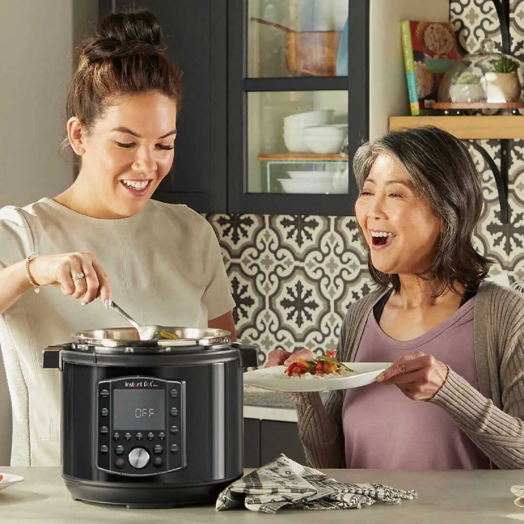 Multicooker Instant Pot Pro 6 (Black)