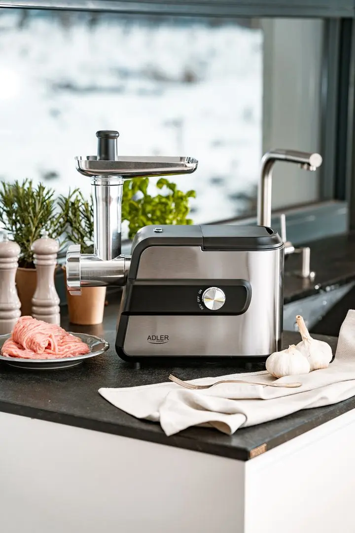 Masina de tocat carne Adler AD 4813 (Silver/Black)