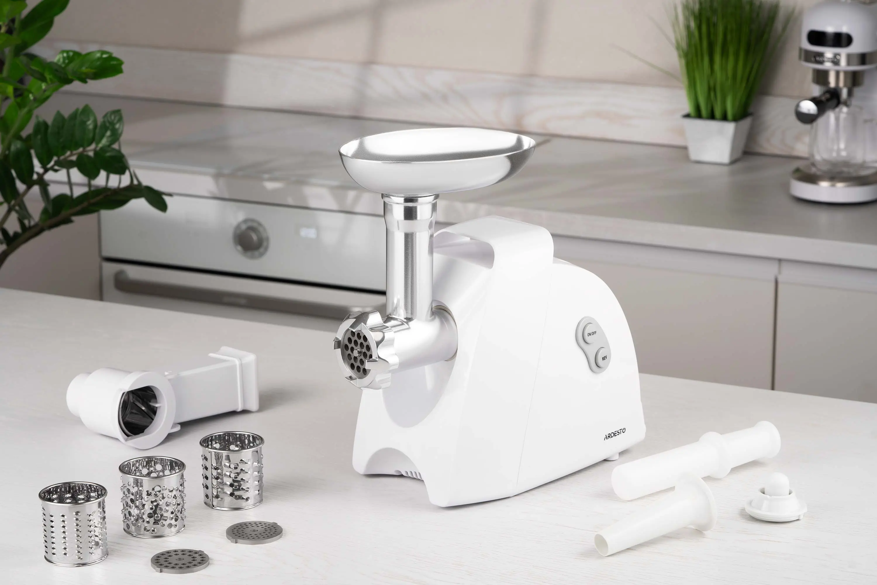Masina de tocat carne Ardesto MGK-1900 (White) - 9