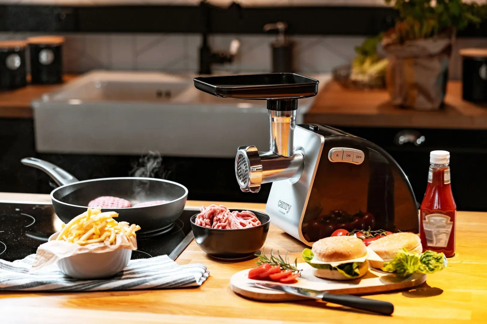 Masina de tocat carne amry CR 4812 (Silver/Black)