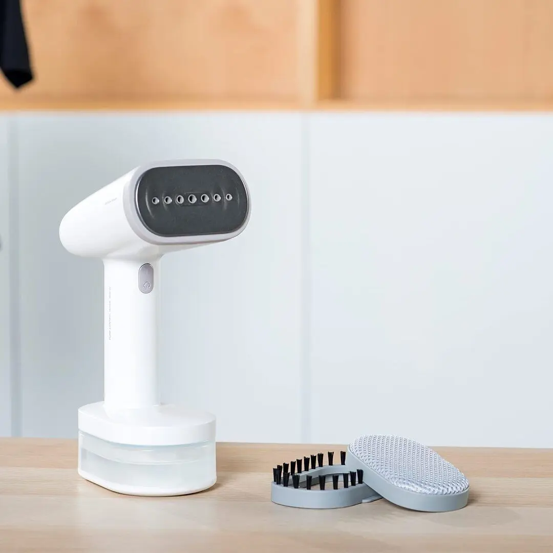 Aparat de calcat cu aburi Black&Decker BXGS1600E (White)