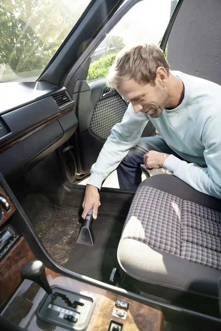 Aspirator cu spalare Karcher SE 3-18 Compact (Yellow/Black)