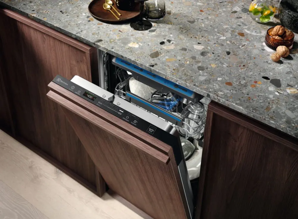 Встраиваемая посудомоечная машина Electrolux EEM43211L (Black)