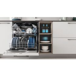 Masina de spalat vase incorporabila Indesit DIE 2B19 A (White) Thumb