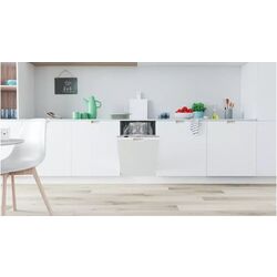 Masina de spalat vase incorporabila Indesit DSIO 3M24 C S (Silver) Thumb