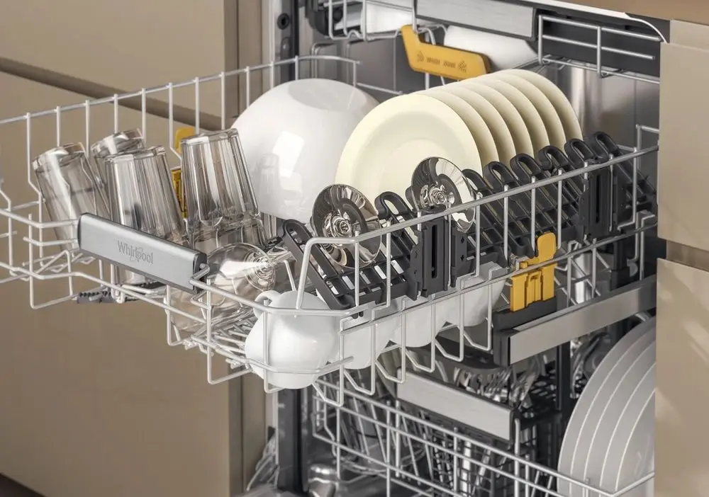 Masina de spalat vase incorporabila Whirlpool W8I HP42 L (Black)