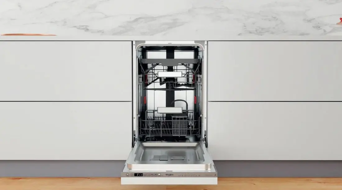 Встраиваемая посудомоечная машина Whirlpool WSIO 3T223 PCE X (Inox)