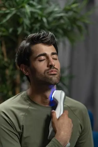 Aparat pentru masaj facial Askona S8 Face&Neck Stress Free (White/Grey)