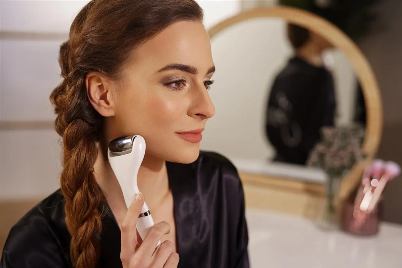 Массажер для лица ETA Fenité 2353 90000 (White)