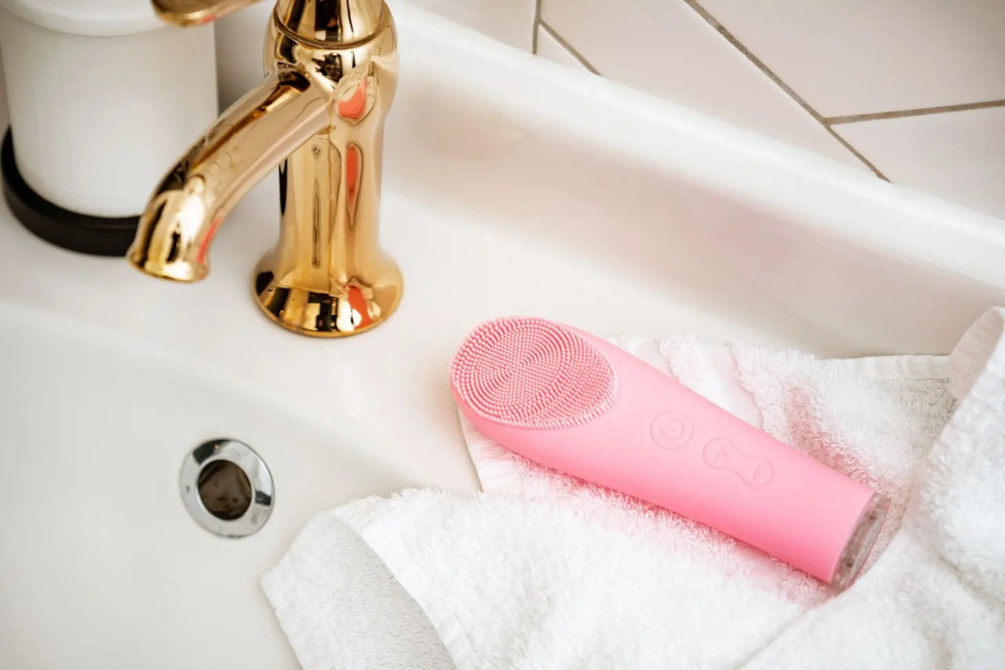 Perie de fata sonora Oromed Oro Face Brush (Pink)